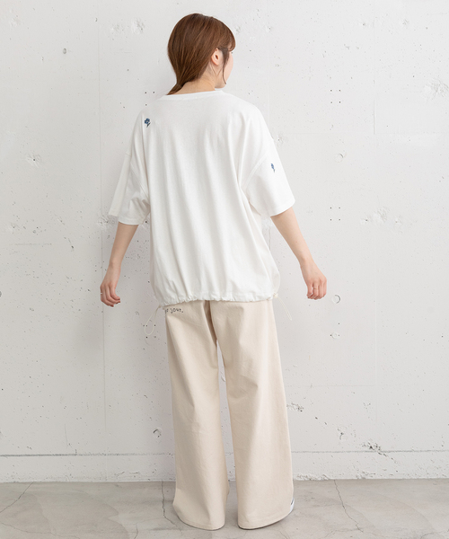 POU DOU DOU（プードゥドゥ）の「フラワー刺繍bigTシャツ（Tシャツ/カットソー・レディース・オフホワイト/ブラック/グリーン・M）」の10枚目の写真