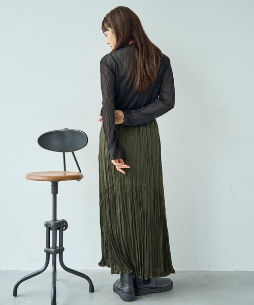 mil(ミル)の「ニュアンス柄 シアートップス【588094】(Tシャツ/カットソー・レディース・オフホワイト/モスグリーン/ブラック/ブラック系その他/ホワイト系その他/ミント・XS/S)」の18枚目の写真
