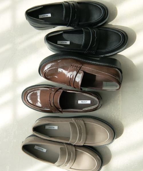 REZOY(リゾイ)の「【REZOY】ベーシックコインローファー(ローファー・レディース・ブラウン/グレイッシュベージュ/ブラック・S/M/LL/L)」の3枚目の写真