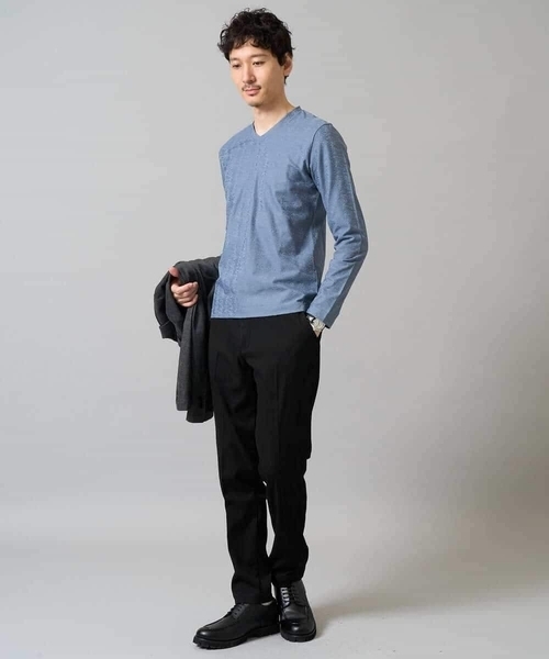 a.v.v（アーヴェヴェ）の「針抜きジャカードＶネックＴシャツ【洗濯機で洗える/毛玉になりにくい】通勤/ビジネス/ジャケット〈ON/OFF SERIES〉（Tシャツ/カットソー・メンズ・ホワイト/ブラック/ブルー・50/46/48）」の12枚目の写真