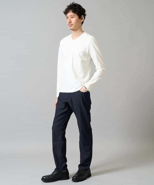 a.v.v（アーヴェヴェ）の「針抜きジャカードＶネックＴシャツ【洗濯機で洗える/毛玉になりにくい】通勤/ビジネス/ジャケット〈ON/OFF SERIES〉（Tシャツ/カットソー・メンズ・ホワイト/ブラック/ブルー・50/46/48）」の19枚目の写真