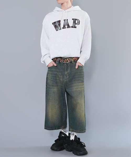 SPINNS(スピンズ)の「短丈スウェットパーカー/チェック/パッチワークロゴ/ショート丈(パーカー・メンズ・ブラック/ネイビー/杢グレー/アッシュグレー・ONESIZE)」の18枚目の写真