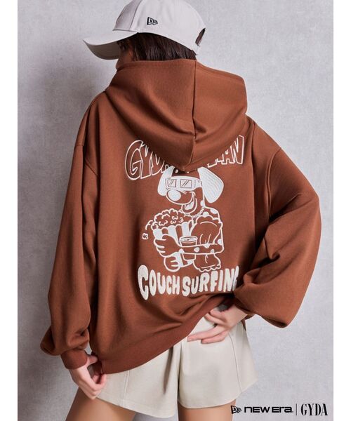 GYDA（ジェイダ）の「COUCH SURFING GYDALMATIANスウェットパーカー（パーカー・レディース・ブラウン/ピンク/オフホワイト/ブラック・FREE）」の10枚目の写真