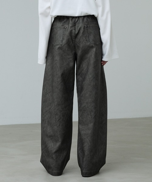 CALLNE（カルネ）の「【CALLNE】Vintage Design Curve Pants / ヴィンテージデザイン合皮カーブパンツ（セットアップ対応）（その他パンツ・メンズ・ダークグレー/ブラック・L/M）」の10枚目の写真