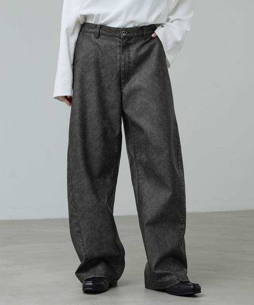 CALLNE（カルネ）の「【CALLNE】Vintage Design Curve Pants / ヴィンテージデザイン合皮カーブパンツ（セットアップ対応）（その他パンツ・メンズ・ダークグレー/ブラック・L/M）」の13枚目の写真