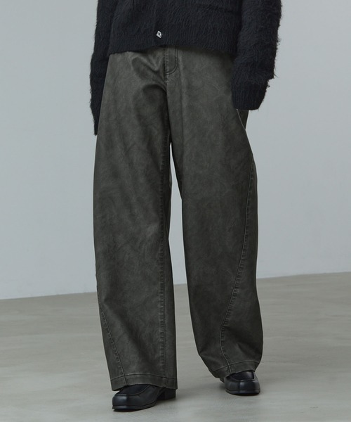 CALLNE（カルネ）の「【CALLNE】Vintage Design Curve Pants / ヴィンテージデザイン合皮カーブパンツ（セットアップ対応）（その他パンツ・メンズ・ダークグレー/ブラック・L/M）」の18枚目の写真