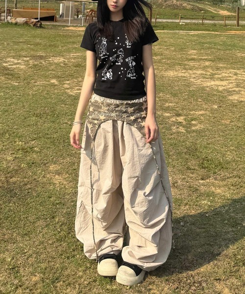 MEMECLE（メメクル）の「【 MEMECLE / メメクル 】スターラップ ルーズ ナイロン パンツ（その他パンツ・レディース・ホワイト/ライトベージュ・SMALL/MEDIUM/LARGE）」の20枚目の写真