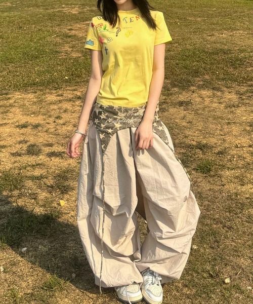 MEMECLE（メメクル）の「【 MEMECLE / メメクル 】スターラップ ルーズ ナイロン パンツ（その他パンツ・レディース・ホワイト/ライトベージュ・SMALL/MEDIUM/LARGE）」の17枚目の写真