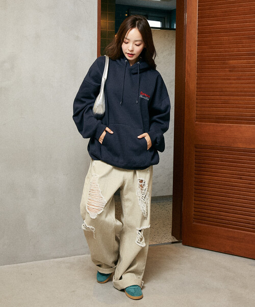 PUBLUX（パブリュクス）の「PUBLUX/パブリュクス 相良刺繍 フレンチブルドッグ 裏起毛 フーディー　限定展開（パーカー・レディース・チャコールグレー/ライトグレー/ネイビー・S/M/L）」の19枚目の写真