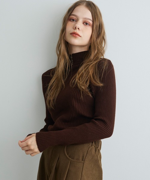 Mirette(ミレット)の「キーネックボタンリブニット / Keyneck Button Rib Knit(ニット/セーター・レディース・ブラック/ベージュ/ブラウン/ホワイト/グレー・FREE)」の22枚目の写真