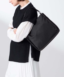 Y'SACCS（イザック）の「【大人のおしゃれ手帖11月号掲載】市川実和子×Y'SACCS　ナイロンすっきりトート（トートバッグ）」