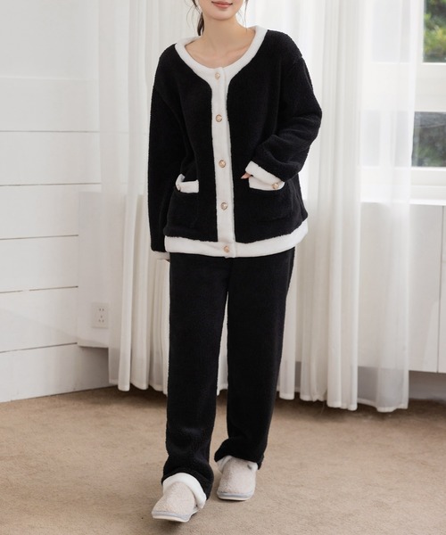 sabucyan0314　　ニット風ルームウェアセット ホワイト/ブラック セール】【セットアップ/金釦でレディな雰囲気】長袖ノーカラー