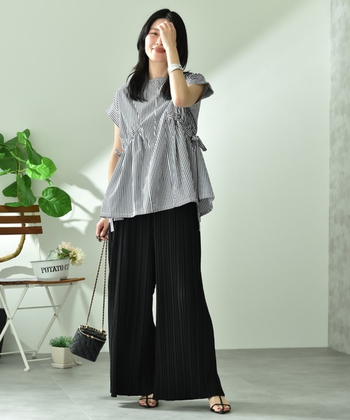 INTERPLANET(インタープラネット)の「カットジョーゼットプリーツワイドパンツ(その他パンツ・レディース・ブラック/ブルー/モカ/カーキ・FREE)」の15枚目の写真
