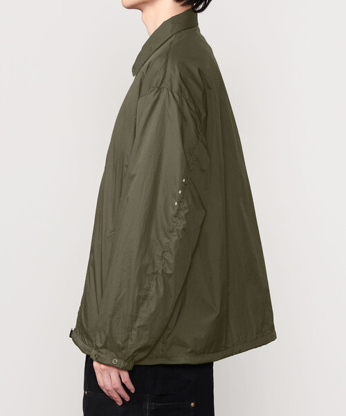 Bshop（ビショップ）の「迷迭香 | 〈別注〉 コーチジャケット MEN（その他アウター・メンズ・カーキ系1/ブラック系その他・2/3）」の18枚目の写真