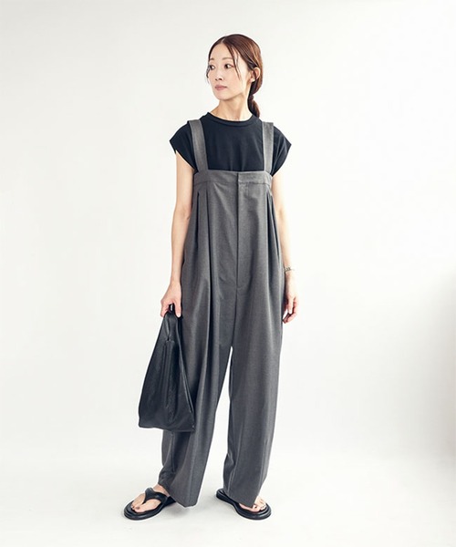 SOLAMONAT LARME(ソラモナラーム)の「サロペットパンツ(サロペット/オーバーオール・レディース・ベージュ/チャコール/ブラック・38/40)」の6枚目の写真
