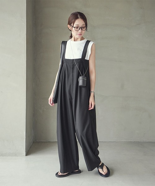 SOLAMONAT LARME(ソラモナラーム)の「サロペットパンツ(サロペット/オーバーオール・レディース・ベージュ/チャコール/ブラック・38/40)」の9枚目の写真