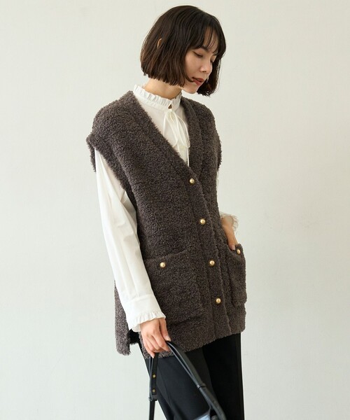 UNFILO(アンフィーロ)の「【STORY×UNFILO】シャギーニット ベスト(ニット/セーター・レディース・グレー系/ブラック系・SMALL/MEDIUM)」の10枚目の写真