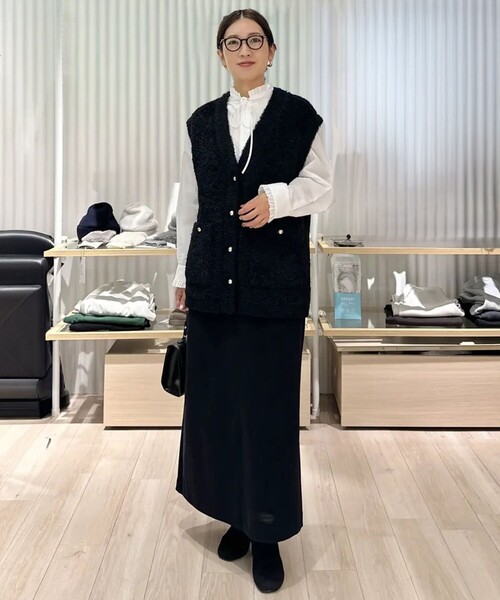 UNFILO(アンフィーロ)の「【STORY×UNFILO】シャギーニット ベスト(ニット/セーター・レディース・グレー系/ブラック系・SMALL/MEDIUM)」の12枚目の写真