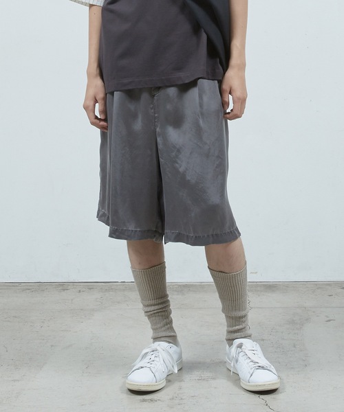 Dulcamara(ドゥルカマラ)の「ピグメントBioキュプラハ ーフPT(その他パンツ・メンズ・チャコールグレー/ベージュ/ネイビー・0/1)」の1枚目の写真