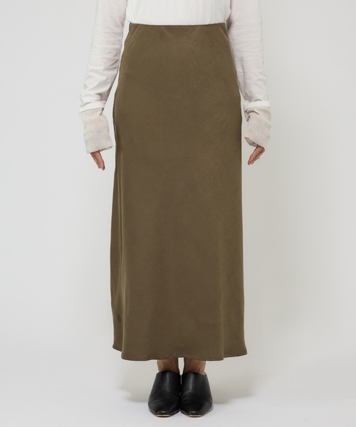 BABYLONE（バビロン）の「フェイクスエードバイヤススカート（スカート・レディース・チャコール/オフホワイト・38inch/36inch）」の12枚目の写真