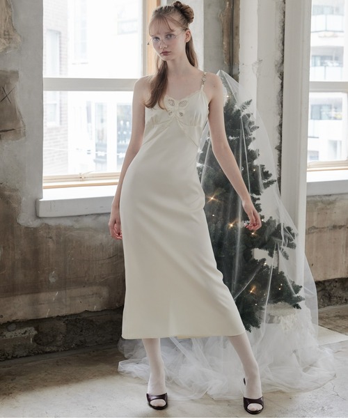 etre loin(エトルワン)の「Ribbon embroidered satin cami dress(ドレス・レディース・アイボリー/ピンクベージュ/モカ・M)」の21枚目の写真