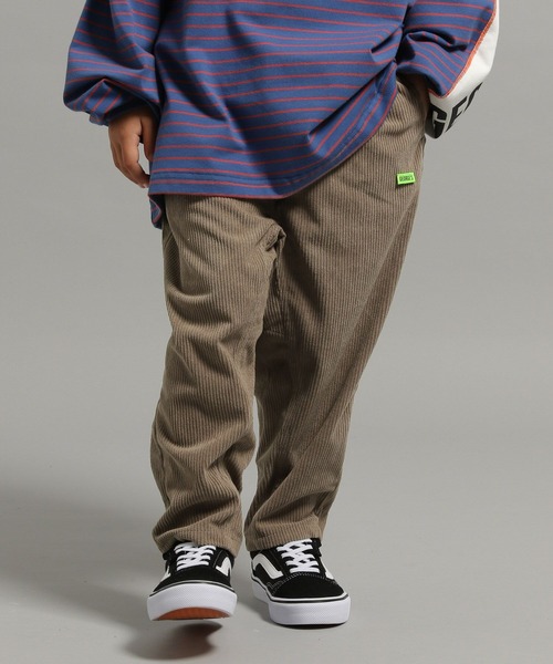GEORGE'S(ジョージズ)の「【KIDS】コーデュロイテーパーパンツ(その他パンツ・キッズ・アイボリー/モカ・110/130/150)」の19枚目の写真