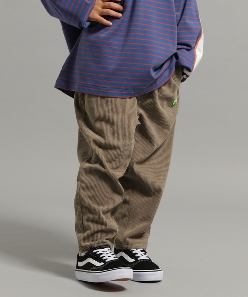 GEORGE'S(ジョージズ)の「【KIDS】コーデュロイテーパーパンツ(その他パンツ・キッズ・アイボリー/モカ・110/130/150)」の20枚目の写真