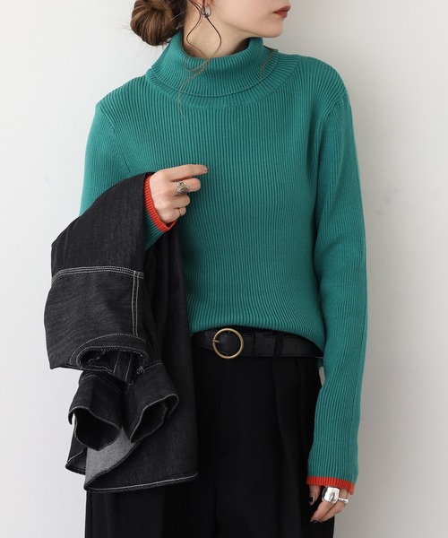 EGLANTINE(エグランティーヌ)の「EGLANTINE 袖口配色タートルネックリブニット(ニット/セーター・レディース・ブルー/パープル/レンガ/ブルーグリーン・40)」の8枚目の写真