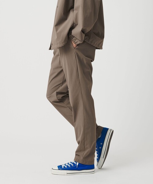 BEAUTY&YOUTH UNITED ARROWS（ビューティーアンドユースユナイテッドアローズ）の「360°MASTER 1プリーツ テーパード イージーパンツ NO.5 セットアップ対応 撥水 ストレッチ ウォッシャブル（その他パンツ・メンズ・ダークグレー/ベージュ/ブラック・S/M/L/XL）」の7枚目の写真