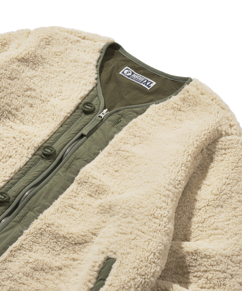 DISCUS ATHLETIC（ディスカス　アスレチック）の「ノーカラーフリースジャケットベージュ（その他アウター・レディース・その他・LARGE/X-LARGE）」の3枚目の写真