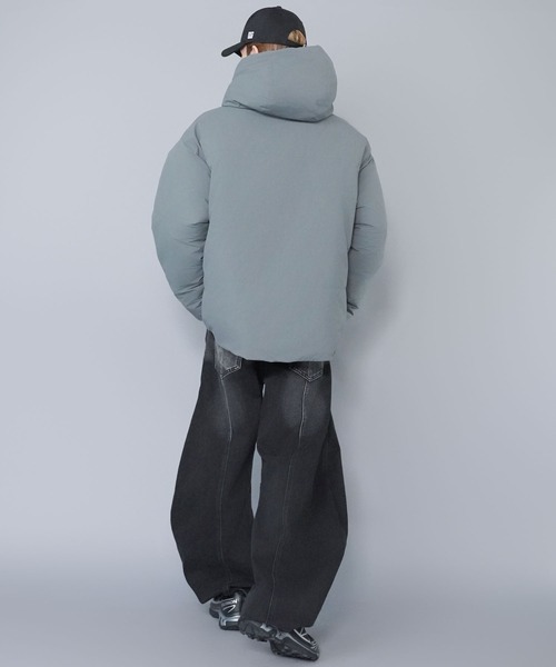 SPINNS(スピンズ)の「中綿フェイクダウンジャケット/ハイネックフード/ダブルジップ/防寒・防風・撥水/ユニセックス(ダウンジャケット/コート・メンズ・チャコール/ブラック・L/M)」の12枚目の写真