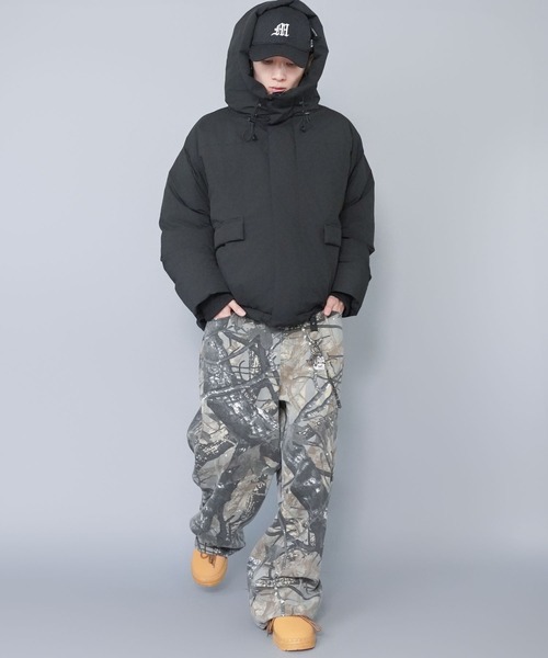 SPINNS(スピンズ)の「中綿フェイクダウンジャケット/ハイネックフード/ダブルジップ/防寒・防風・撥水/ユニセックス(ダウンジャケット/コート・メンズ・チャコール/ブラック・L/M)」の10枚目の写真