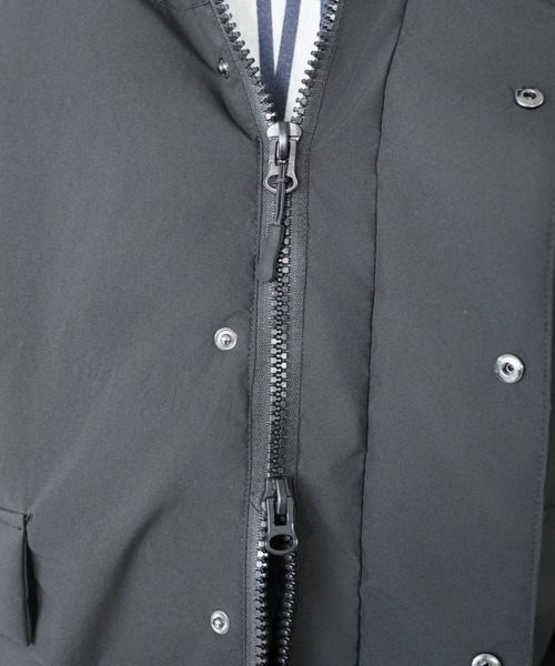 SPINNS(スピンズ)の「中綿フェイクダウンジャケット/ハイネックフード/ダブルジップ/防寒・防風・撥水/ユニセックス(ダウンジャケット/コート・メンズ・チャコール/ブラック・L/M)」の19枚目の写真