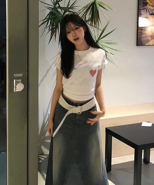 AMESWORLDWIDE(アメスワールドワイド)の「AMES HOTFIX CROP TEE WHITE(Tシャツ/カットソー・レディース・その他・FREE)」の4枚目の写真