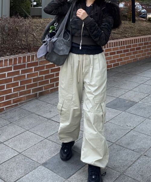 DOUBLE JD（ダブルジェイディー）の「サイセンツーピンタックカーゴストリングパンツ（ベージュ）（その他パンツ・レディース・その他・LARGE/MEDIUM）」の11枚目の写真