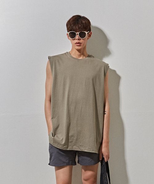 THE-ABON(エイボン)の「メンズサマーオーバーボックスタンクトップカーキ(Tシャツ/カットソー・メンズ・カーキ・LARGE/MEDIUM)」の1枚目の写真