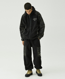 MAGOODGAN（メックウッドガン）の「カリュード 3102A フリースカモミックスオーバーサイズブラックツーウェイフードジップアップ（パーカー）」