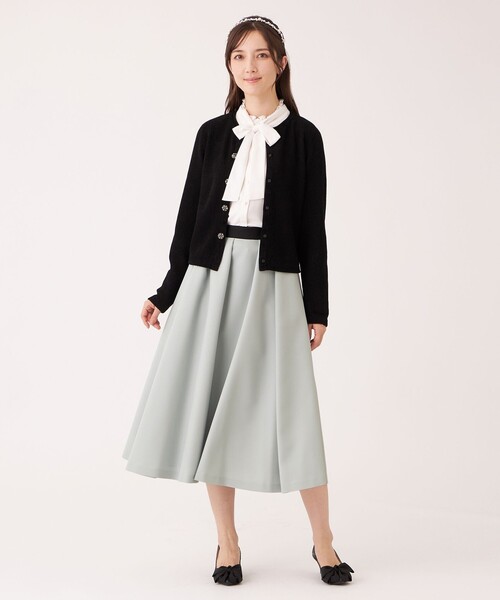 TO BE CHIC(トゥー ビー シック)の「ランダムタック ツイルスカート(スカート・レディース・ベージュ/ブラック/グリーン・40/42)」の6枚目の写真