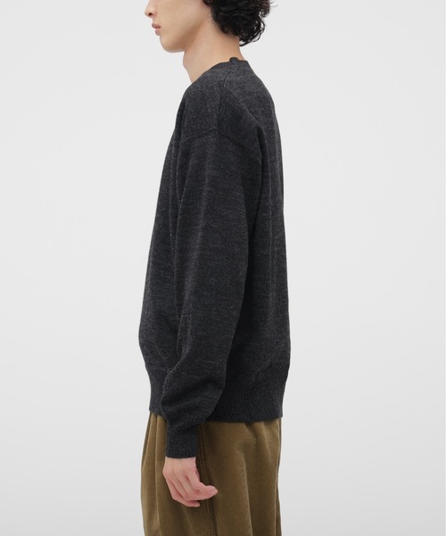 MHL.（エムエイチエル）の「ASH WOOL KNITWEAR（ニット/セーター・メンズ・グレー系その他4/グリーン系その他6・LARGE/MEDIUM）」の11枚目の写真