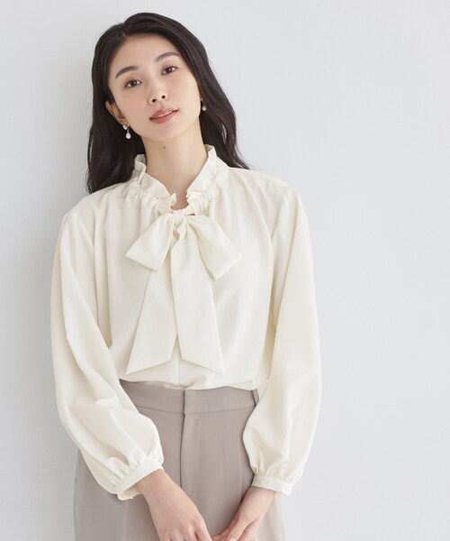 THE SHOP TK （ザ ショップ ティーケー ）の「【通勤・セレモニー】ギャザーリボンタイブラウス（シャツ/ブラウス・レディース・アイボリー/ライトブルー・12/13）」の4枚目の写真