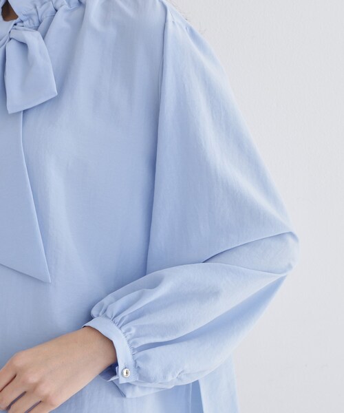 THE SHOP TK (ザ ショップ ティーケー )の「【通勤・セレモニー】ギャザーリボンタイブラウス(シャツ/ブラウス・レディース・アイボリー/ライトブルー・12/13)」の6枚目の写真