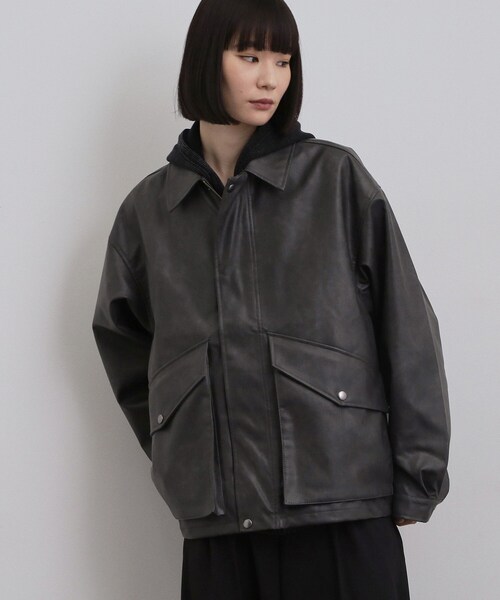 tk.TAKEO KIKUCHI(ティーケータケオキクチ)の「シンセティックレザーフライトジャケット(ブルゾン・メンズ・ブラック/ブラック系/ダークブラウン系・02/03)」の18枚目の写真