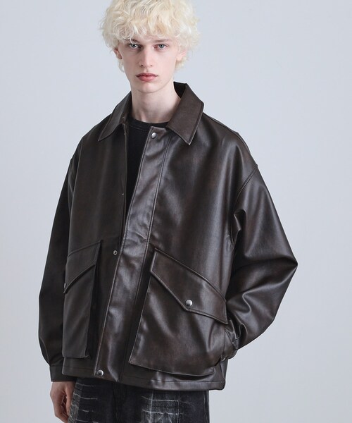 tk.TAKEO KIKUCHI(ティーケータケオキクチ)の「シンセティックレザーフライトジャケット(ブルゾン・メンズ・ブラック/ブラック系/ダークブラウン系・02/03)」の22枚目の写真
