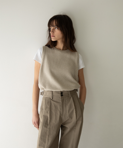 ANOTHER OFFICE WOMEN(アナザー オフィス ウーマン)の「w. Paper Tencel Vest (Linen)(ベスト・レディース・その他・FREE)」の1枚目の写真