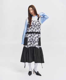 ARWW（エーアールダブリューダブリュー）の「Mystic Cat Apron One Piece（エプロン）」