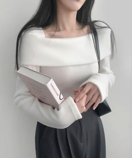 VIVID LADY(ビビッドレディー)の「折り返しワイドネック オフショル風 起毛 ロンT 長袖(Tシャツ/カットソー・レディース・ブラック/アイボリー/グレー/ワイン・FREE)」の6枚目の写真