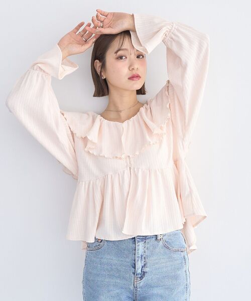 earth music&ecology（アースミュージックアンドエコロジー）の「【2026SS】ラッフルカラーカットブラウス（シャツ/ブラウス・レディース・アイボリー/サックスブルー/ブラック/ブラウン系その他4・FREE）」の7枚目の写真