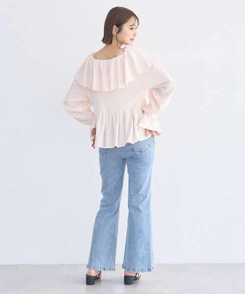 earth music&ecology（アースミュージックアンドエコロジー）の「【2026SS】ラッフルカラーカットブラウス（シャツ/ブラウス・レディース・アイボリー/サックスブルー/ブラック/ブラウン系その他4・FREE）」の11枚目の写真