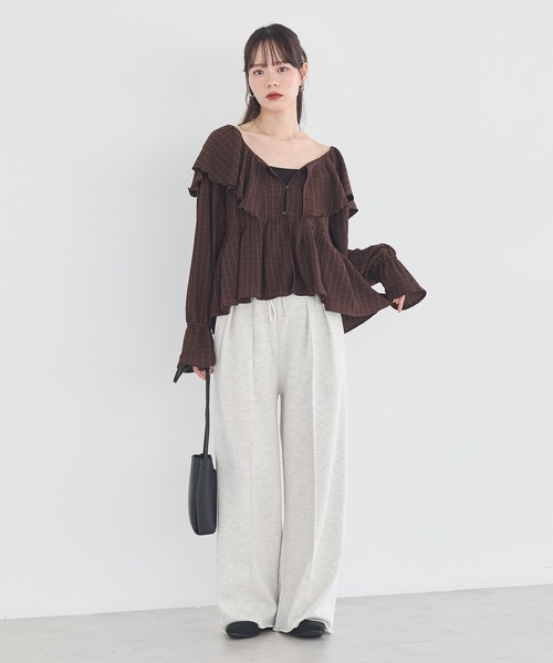 earth music&ecology（アースミュージックアンドエコロジー）の「【2026SS/先行予約】ラッフルカラーカットブラウス（シャツ/ブラウス・レディース・アイボリー/サックスブルー/ブラック/ブラウン系その他4・FREE）」の16枚目の写真