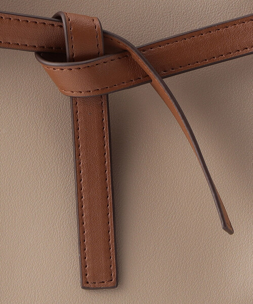 MONO　COMME CA（モノコムサ）の「リボンあおりトートバッグ（トートバッグ・レディース・ベージュ/ブラック/グレー・FREE）」の12枚目の写真